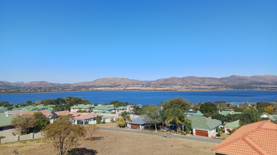 3 Bedroom Property for Sale in Kosmos Ridge North West